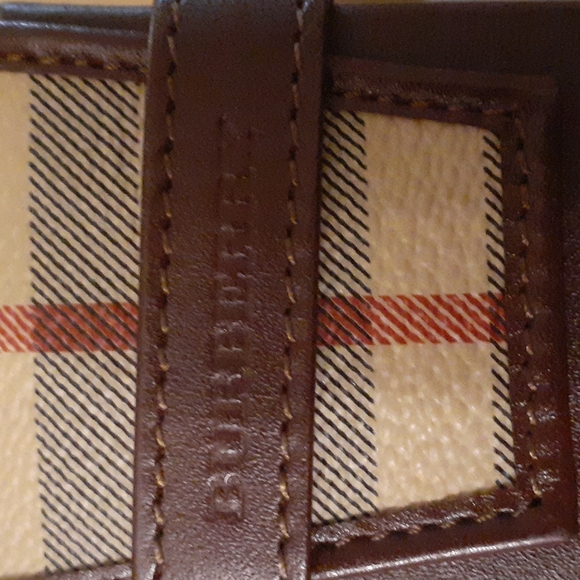 BURBERRY LIPSTICK /CIGARETTE HOLDER CASE - Picture 6 of 12